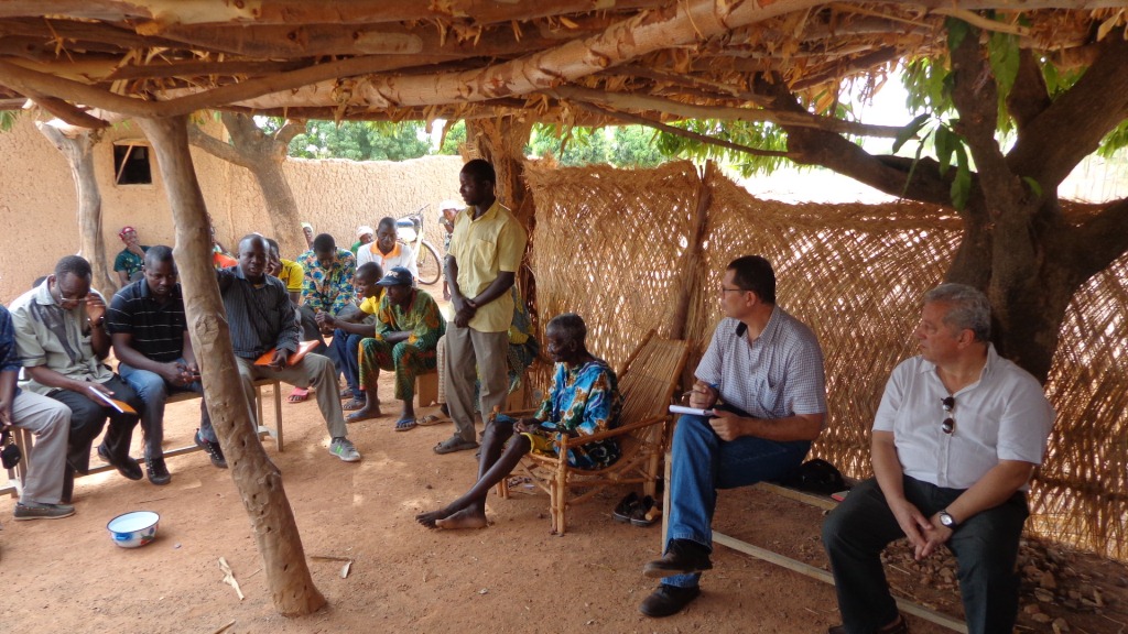 APEFE - Burkina Faso - Atelier de partage sur l'irrigation d'appoint et les techniques de collecte des eaux de ruissellement 